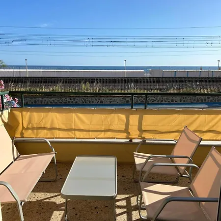 Appartamento Cavi 1840 Fronte Mare